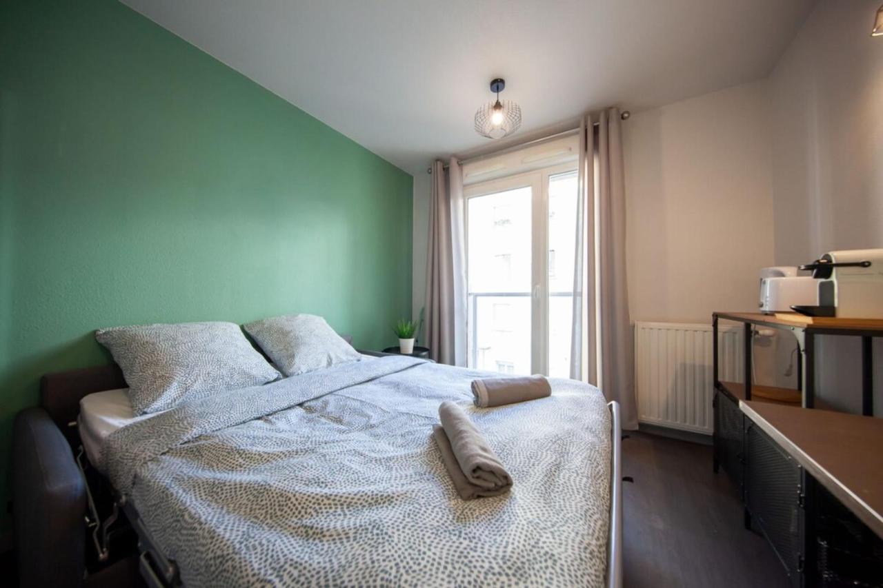 リヨンLe Petit Hector -Studio Cosy Avec Parking -Debourgアパートメント エクステリア 写真